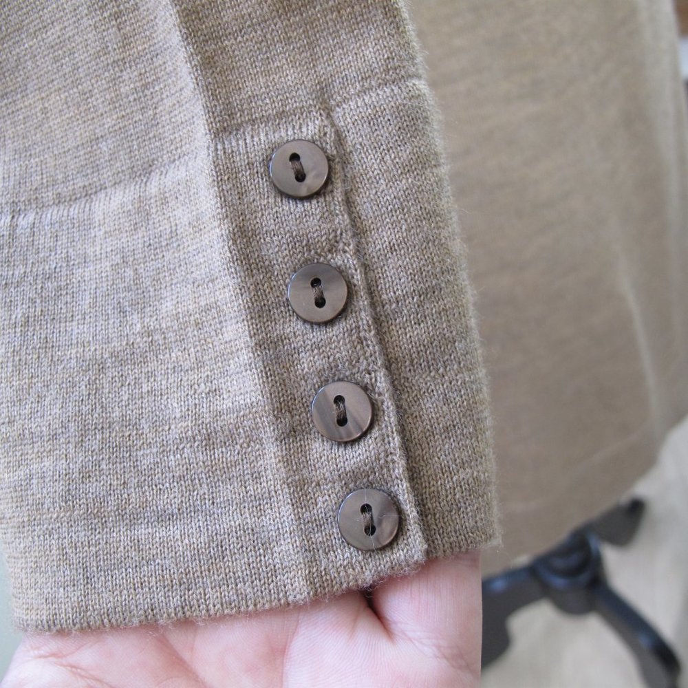 J.JILL 100% Merino Wool Beige Sweater - Picture 9 of 11